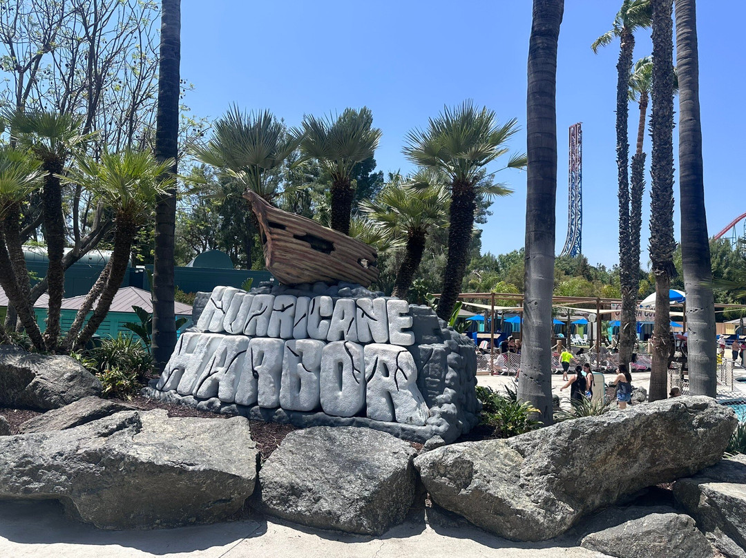 六旗魔术山-圣克拉丽塔必去景点