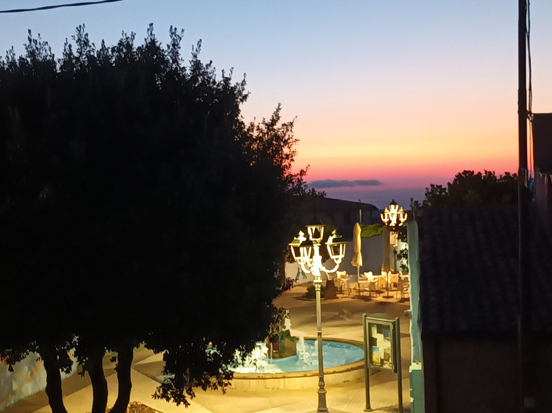 Bar Murales-Tinnura必去景点