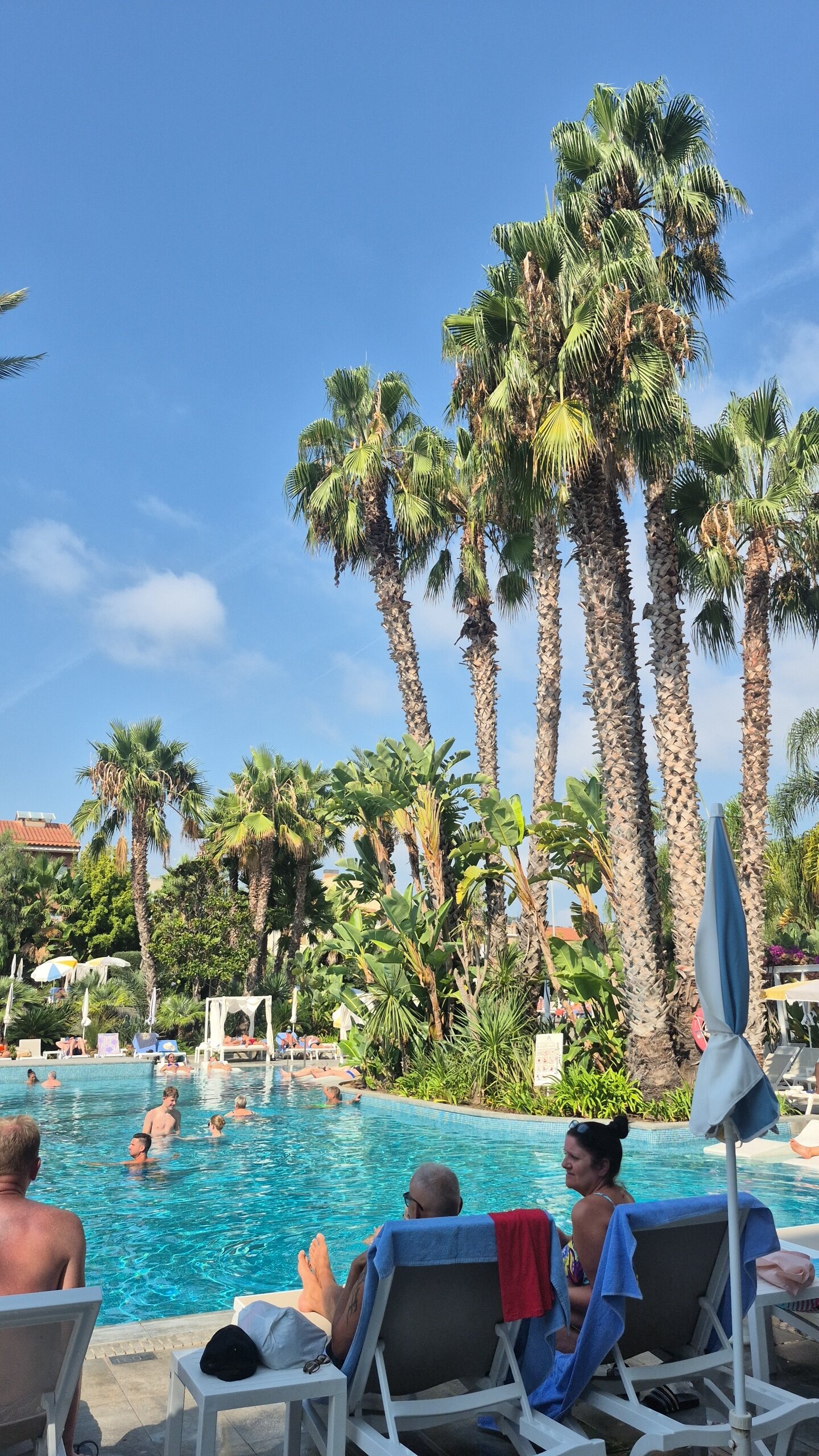 美丽海滩阿瓜酒店-泳池