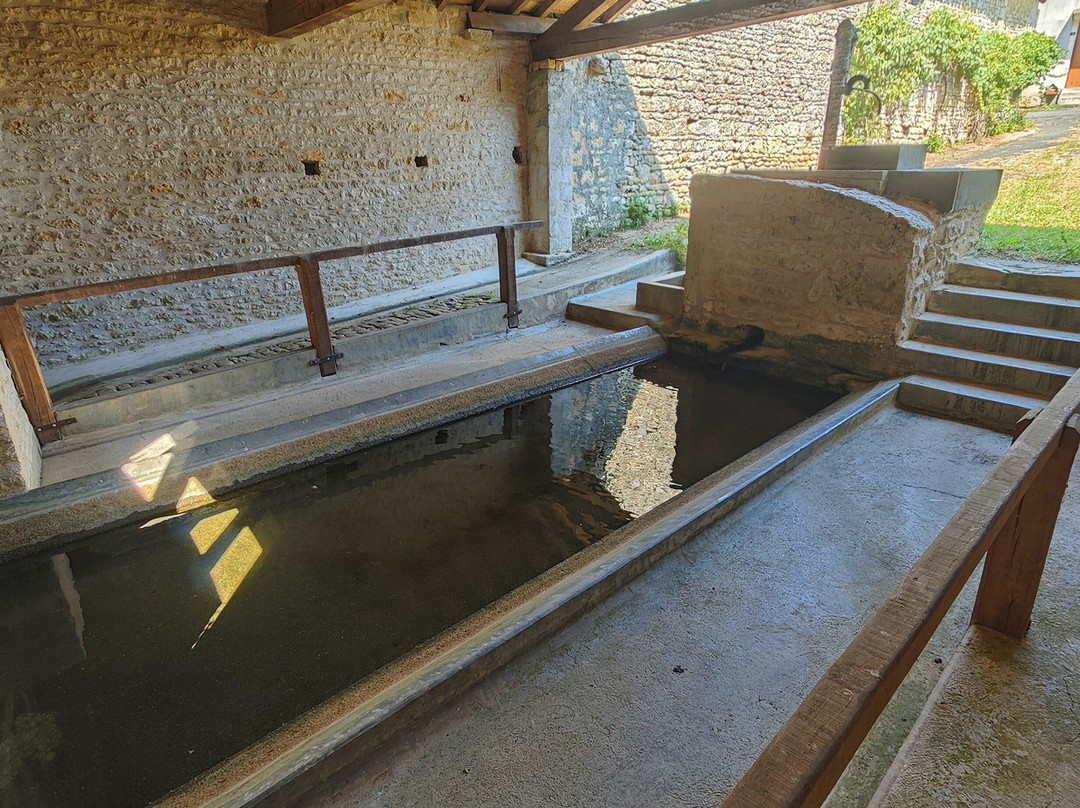 Lavoir Du Bourg De Soudan-Soudan必去景点