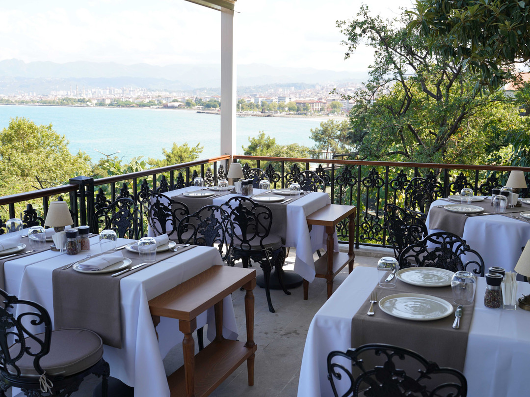 Sarı Konak