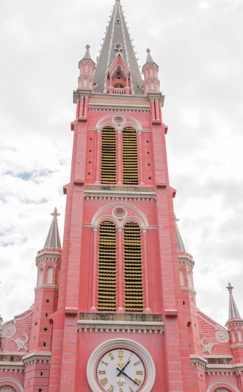 耶稣圣心堂-胡志明市必去景点