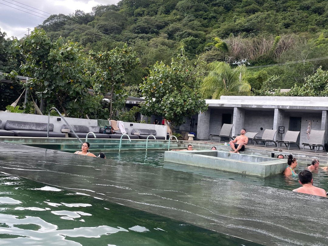 Las Jaras Aguas Termales主图