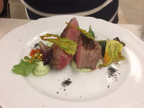 斯皮内罗拉农庄酒店 & 尤维亚斯宾纳餐厅