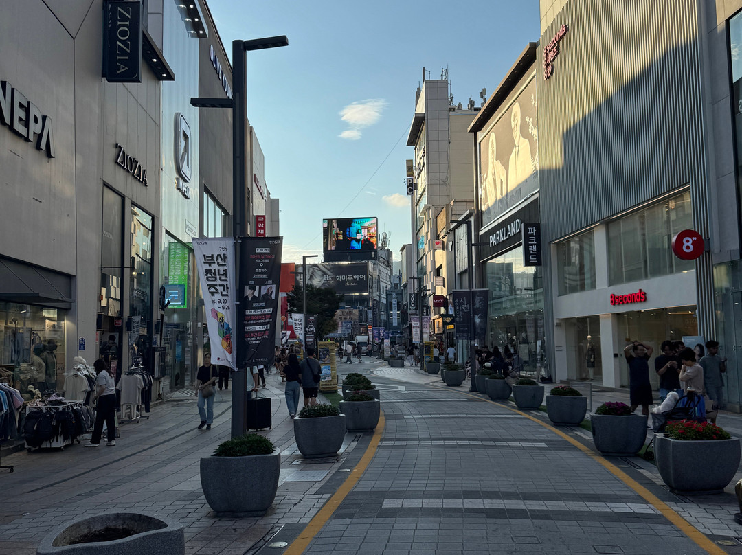 Gwangbokro Culture and Fashion street-釜山必去景点