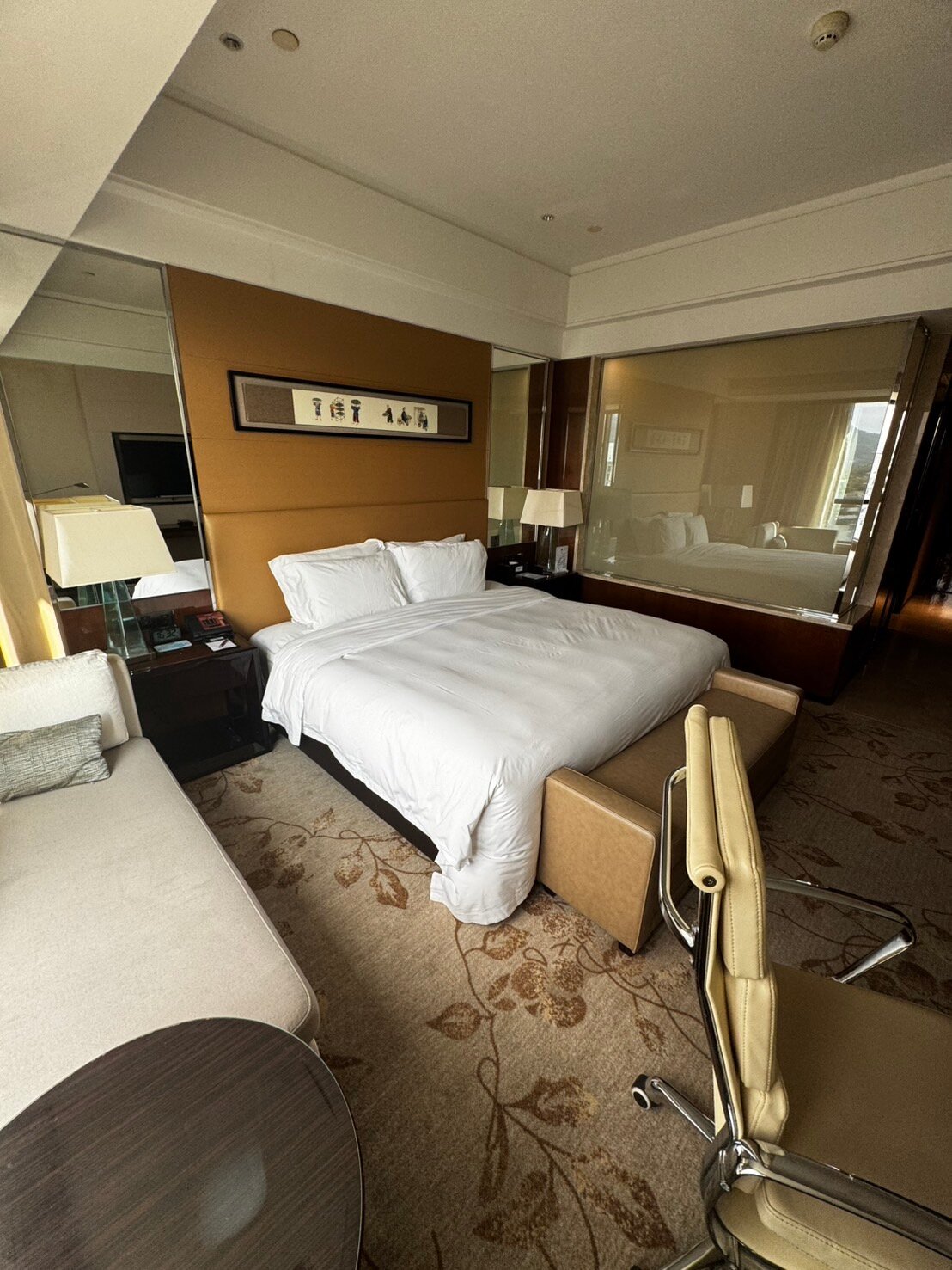 广州雅高瑞士酒店-客卧