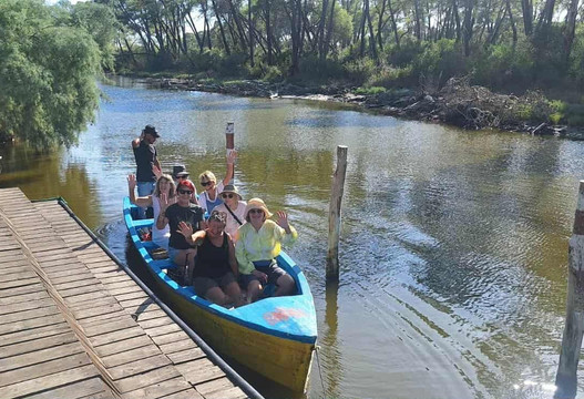 DORIAN DISHA-地拉那必去景点