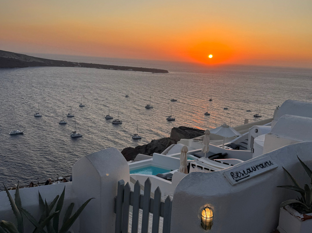 Sun Spirit Cocktail Bar-伊亚必去景点