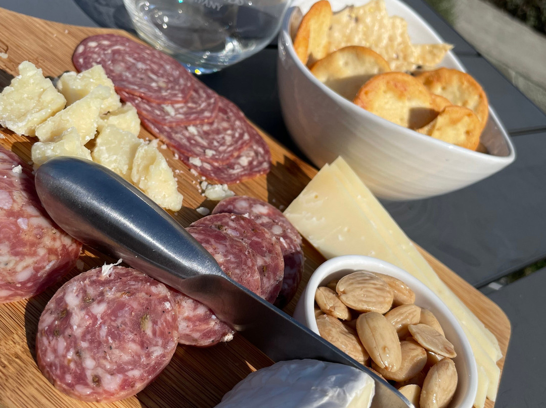 Heart & Hands Wine Company-Union Springs必去景点