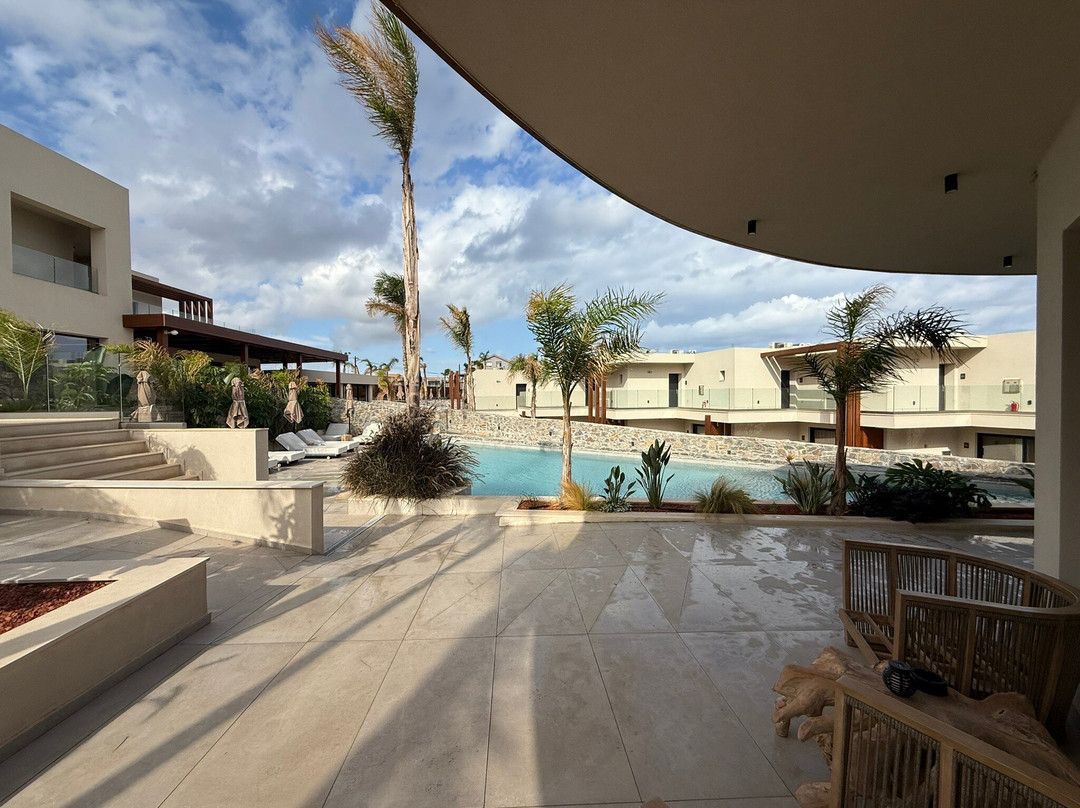 Noble Hotel Suites - Adults Only