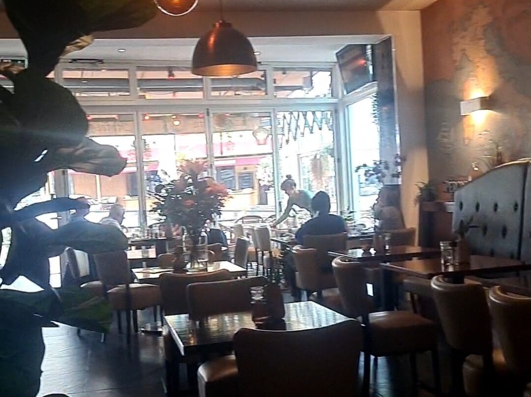 蒙塔格纳戴尔蒙多酒店主图