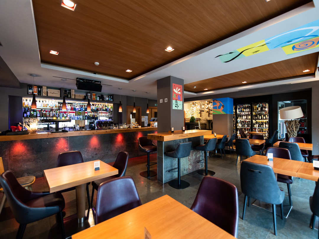 Matisse Bistro American Lounge Bar
