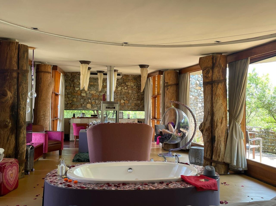 男人论坛精品酒店主图