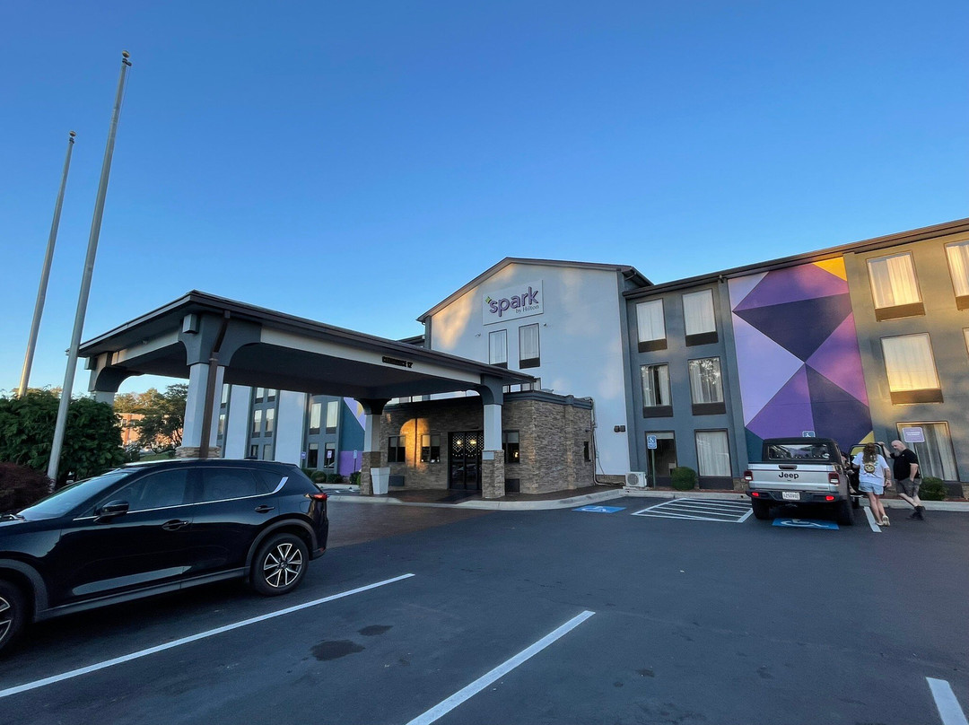 Spark by Hilton Roanoke Civic Center