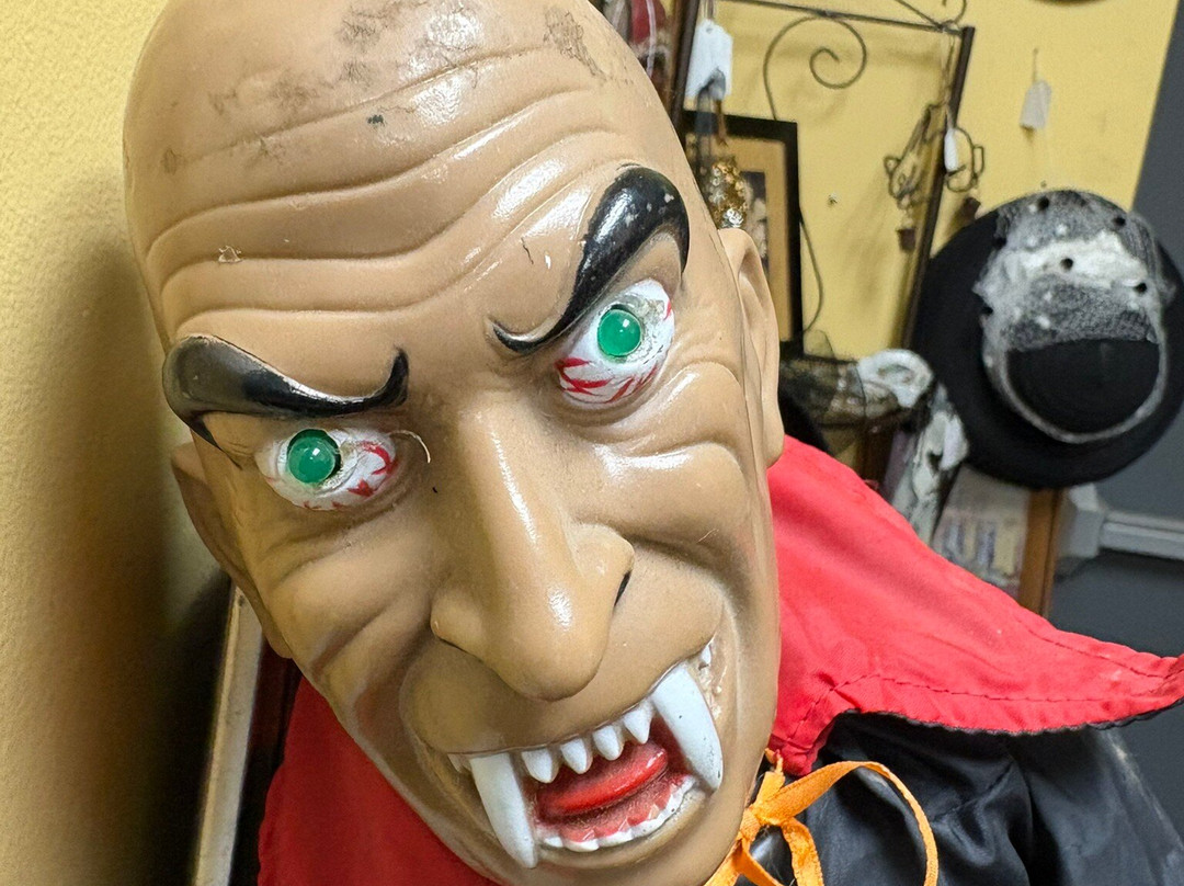 Heirlooms Antique Mall-奥罗拉必去景点