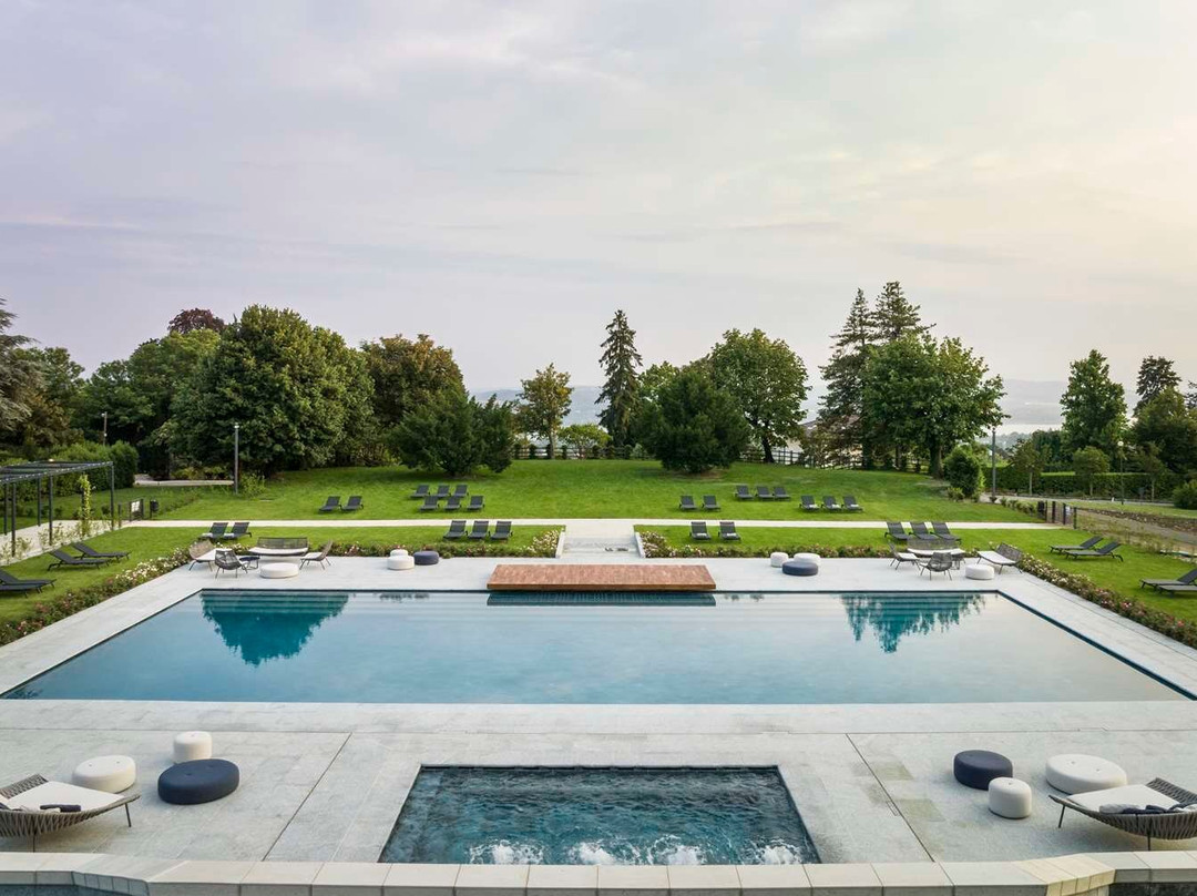 瓦雷泽酒店住宿-Palace Grand Hotel