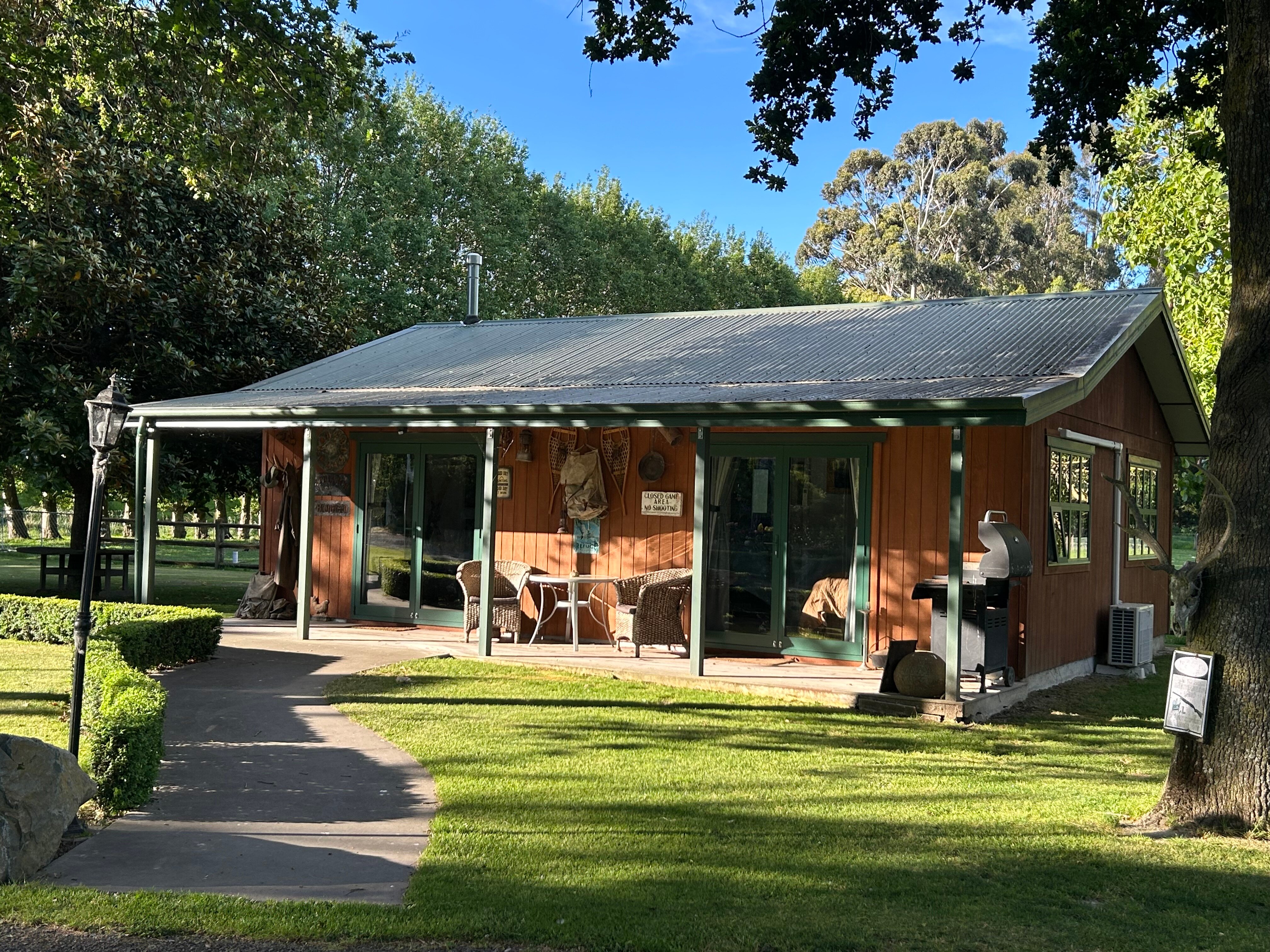 The Jolly Poacher Retreat-客卧