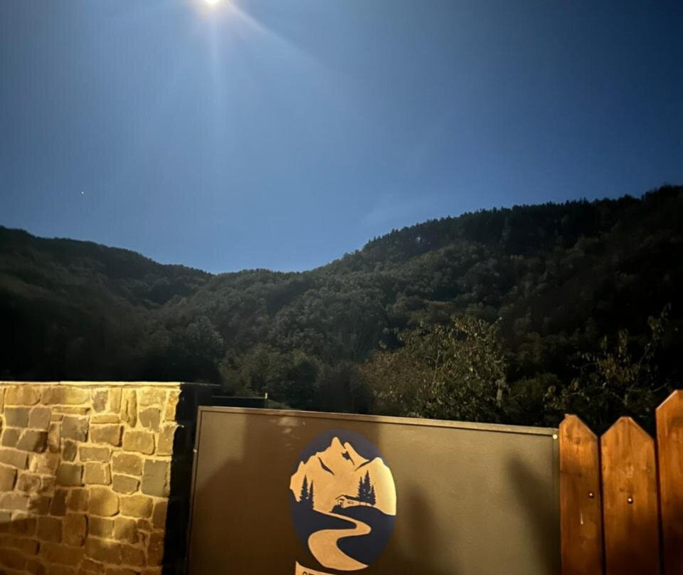B&B A...Monte