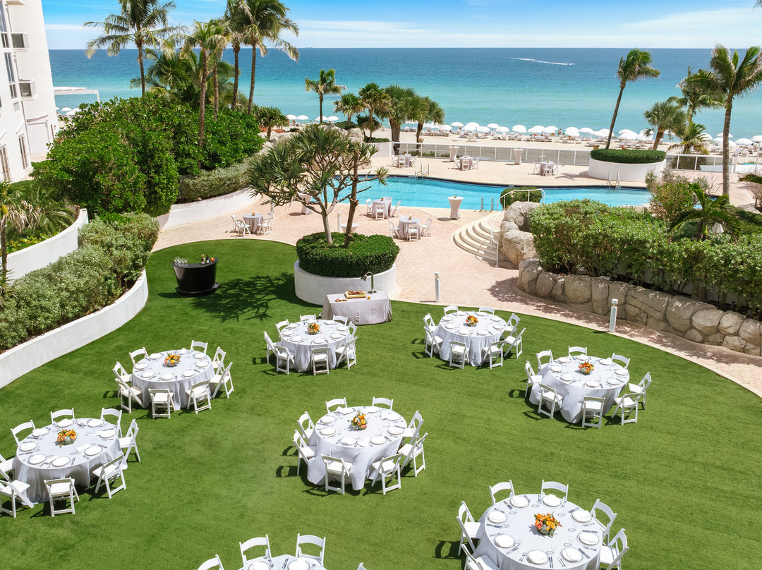 特朗普国际海滩度假酒店主图