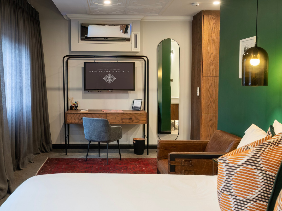 Sanctuary Mandela主图