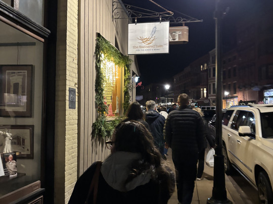 Matthew's Haunted Pub Crawl-加利纳必去景点