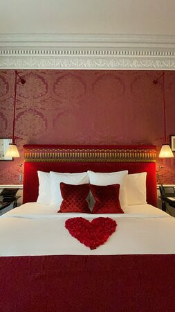 巴黎瑞瑟夫酒店主图