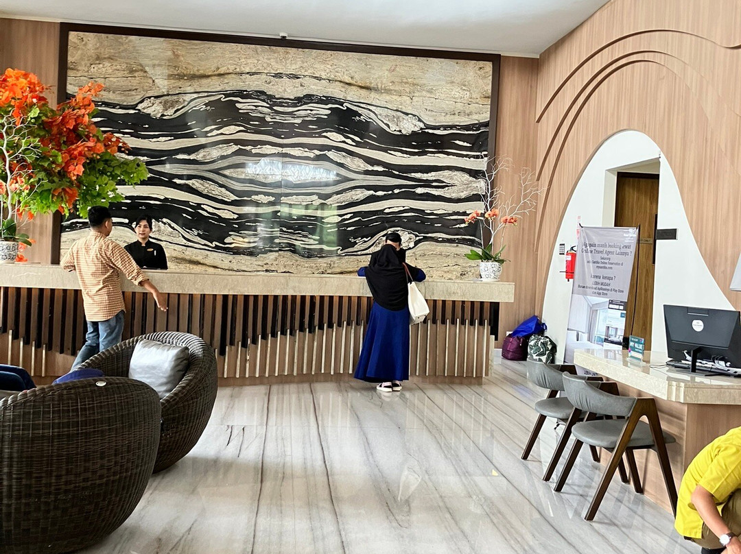 Hotel Santika Bukittinggi主图