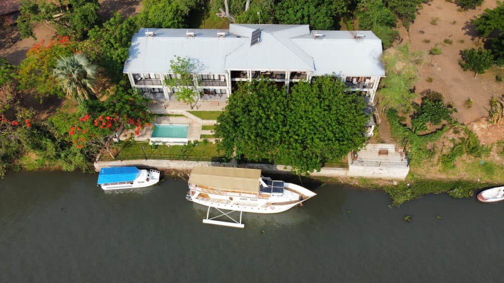 Waters Edge, Liwonde-官方