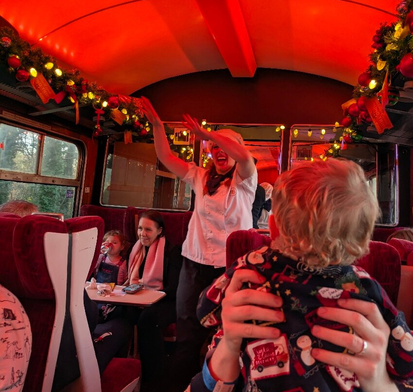 The Polar Express Train Ride at Wensleydale-Leeming Bar必去景点