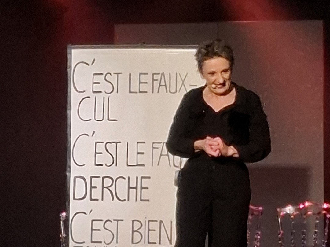 Cabaret La Plume Rouge-La Chapelle-des-Marais必去景点