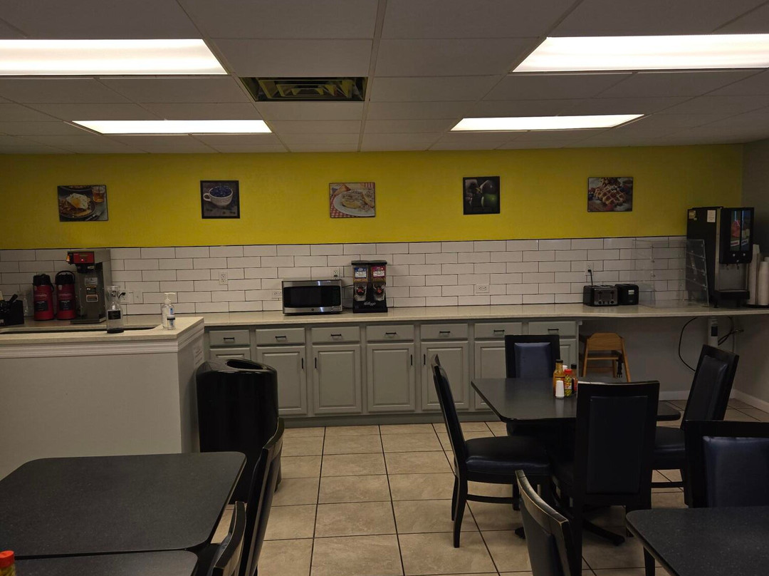 Super 8 By Wyndham Lake City主图