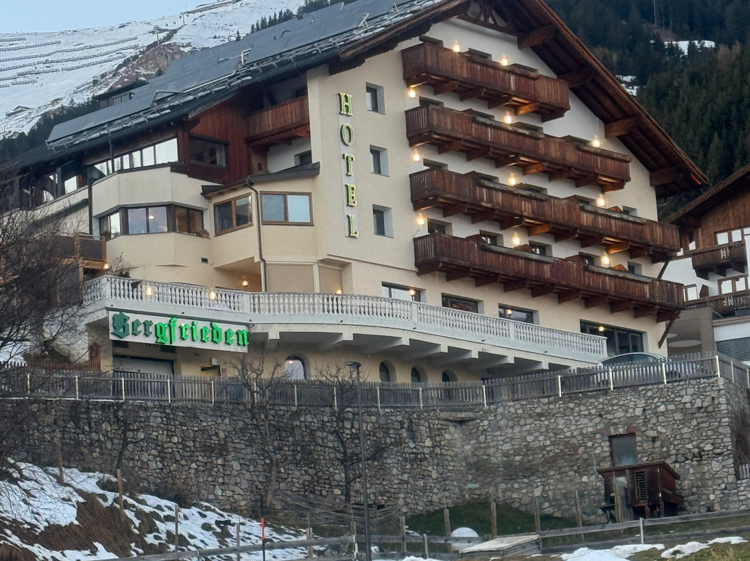 Hotel Bergfrieden主图