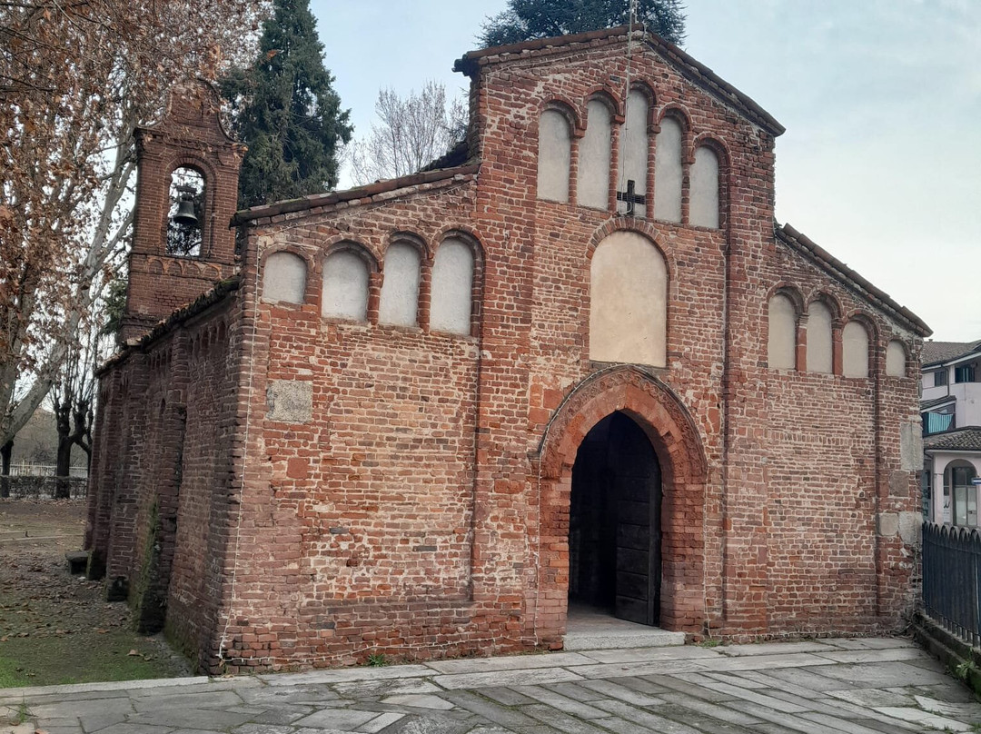 Chiesa di San Pietro-Robbio必去景点
