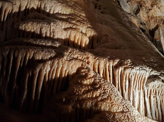 Crystal & Fantasy Caves-Hamilton Parish必去景点