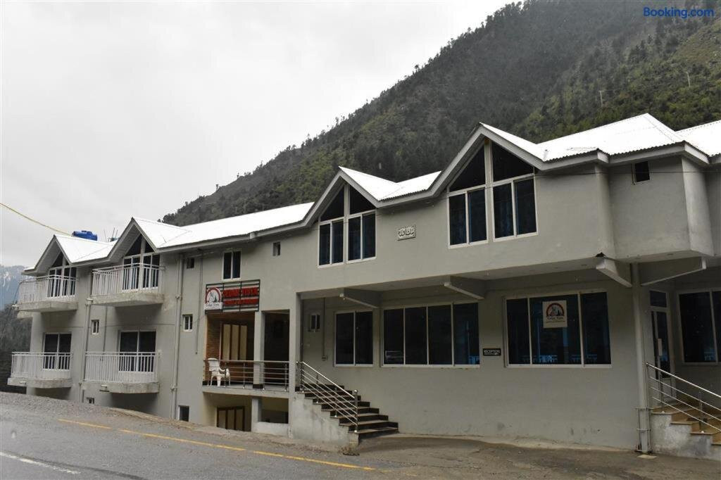 Cedar Vista Hotel