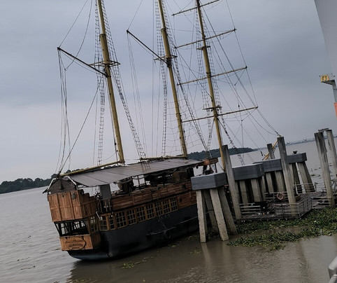 Captain Morgan's Pirate Ship-瓜亚基尔必去景点