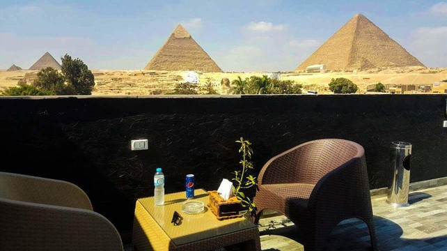 金字塔美景酒店主图