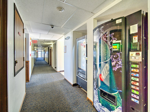 Amerihost Inn & Suites - Kingdom City