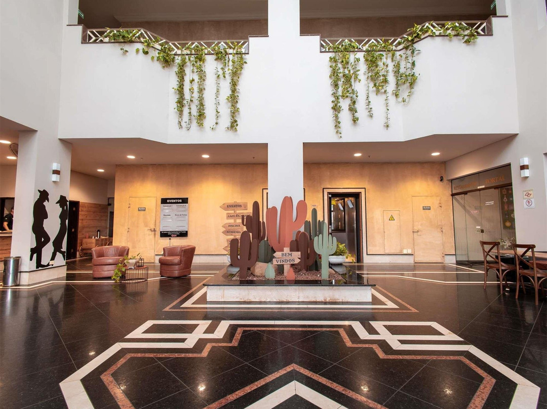 宜必思尚品普鲁登特总统城酒店，西部门户主图