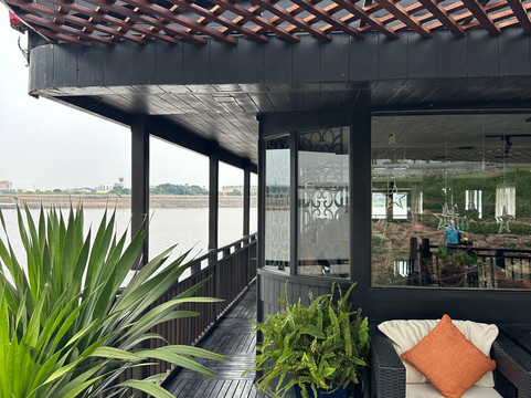 Neang Neakii Cruises-金边必去景点