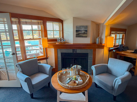 拉康纳频道小屋主图