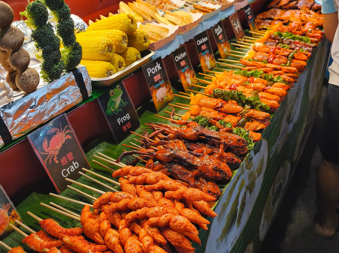 Bangla Night Market-芭东海滩必去景点