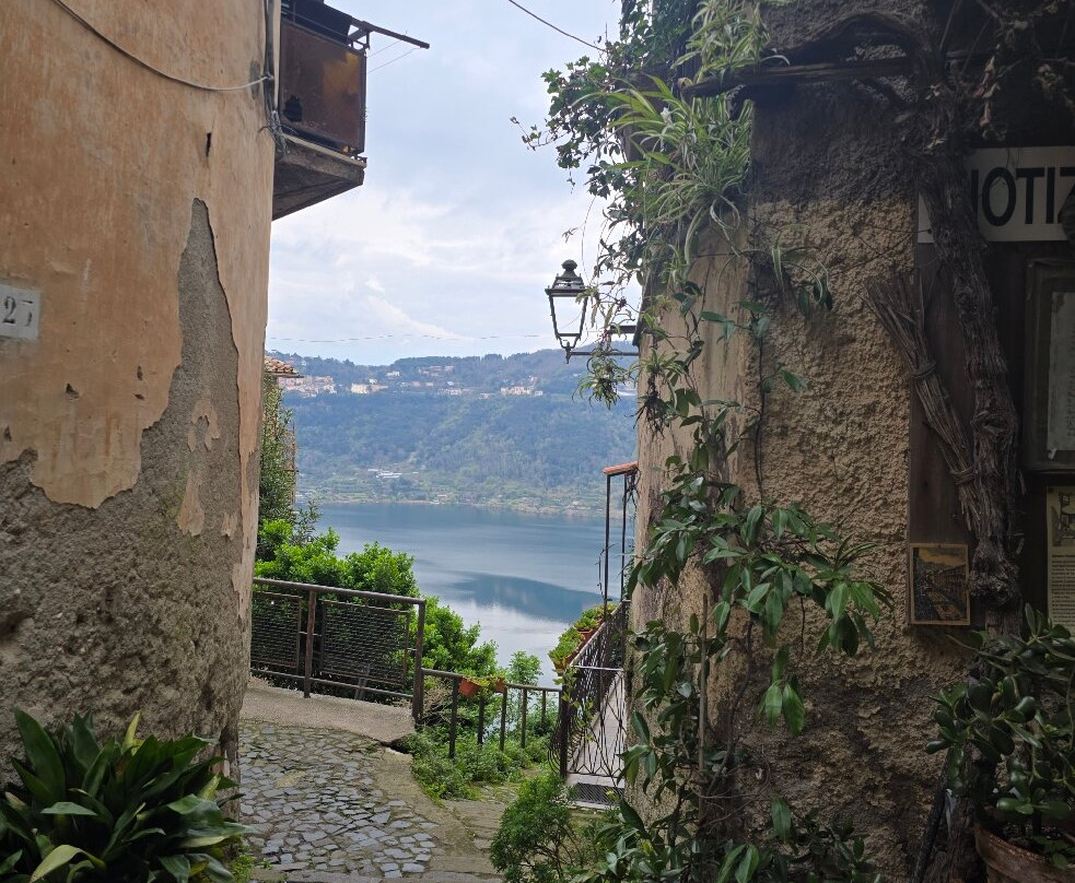 Vivere il Borgo sul lago