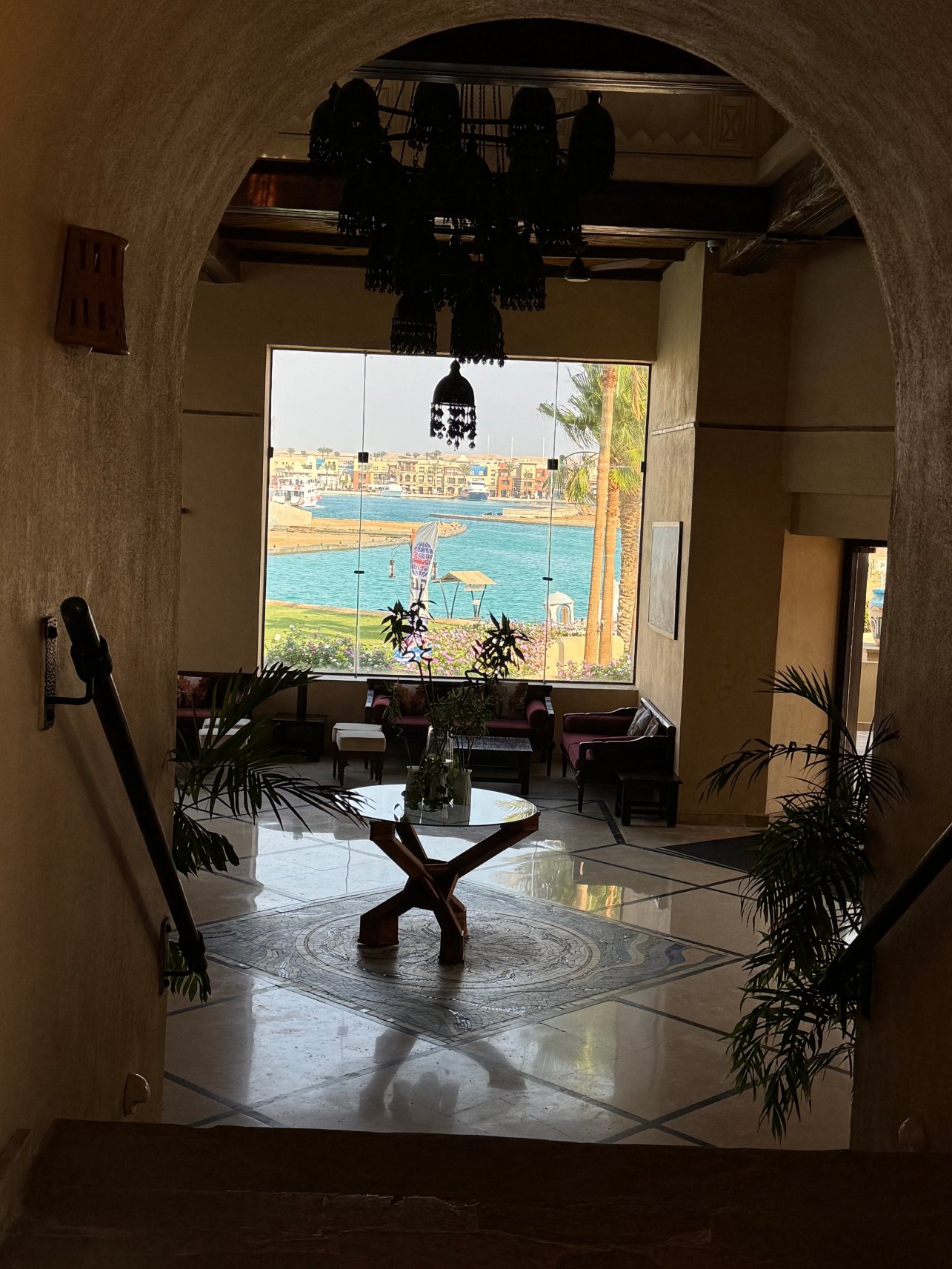 加利卜港滨海旅舍-官方