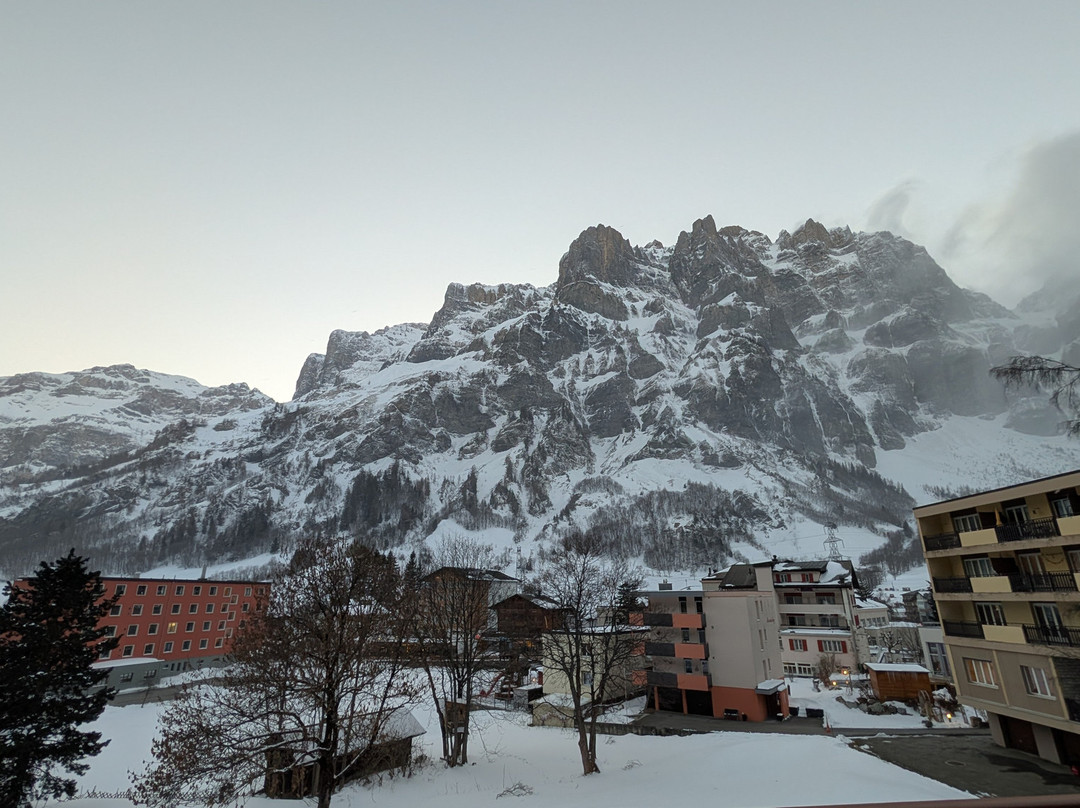 达拉勒克巴德公寓酒店主图