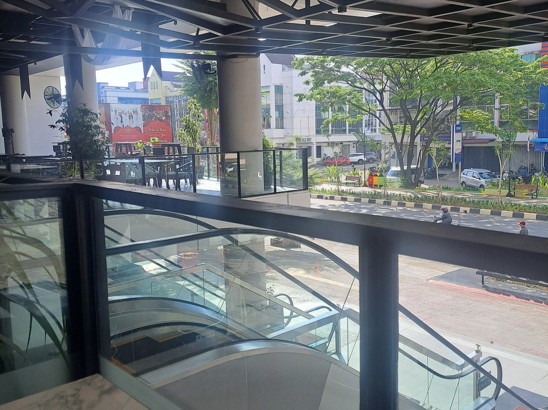 金色郁金香酒店-坤甸主图