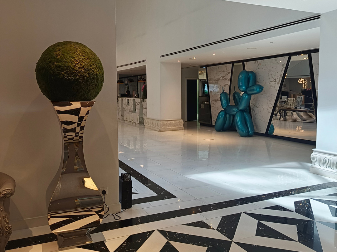 尼莎乔哈尔镇酒店主图