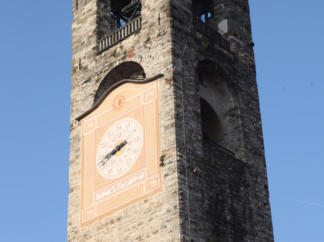Campanone o Torre Civica-贝加莫必去景点
