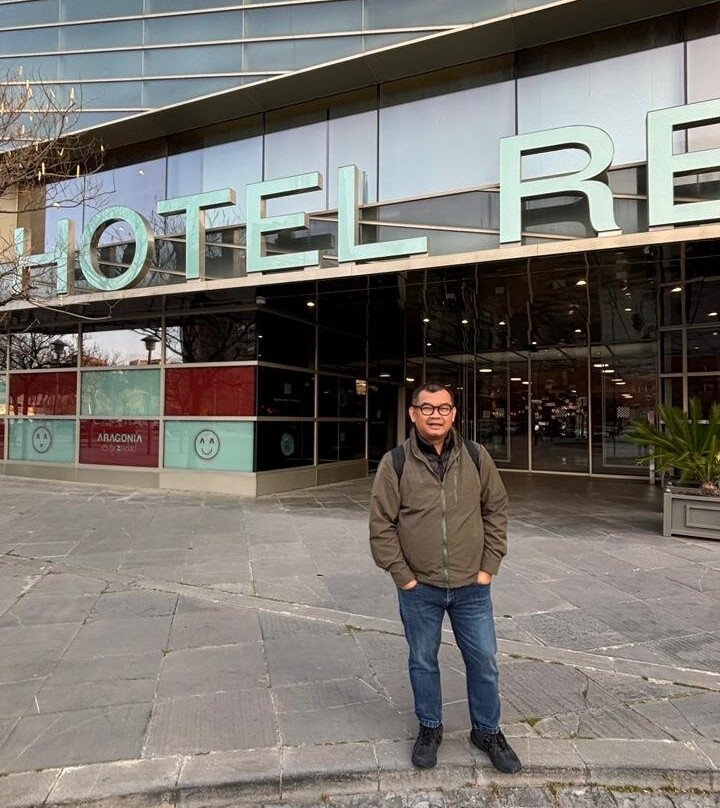 佩德罗尼拉女王酒店主图