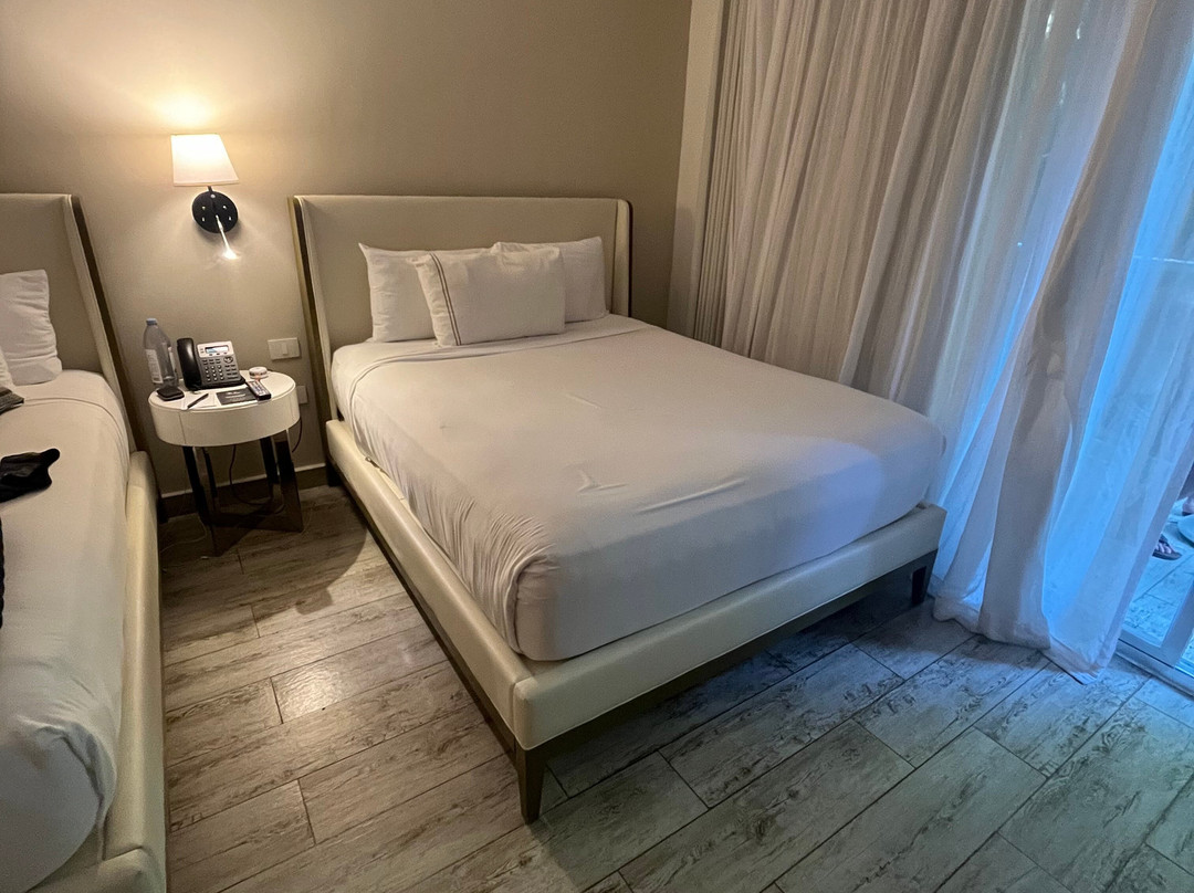 The Fives Beach Hotel & Residences主图